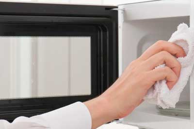 Mycie mikrofalówki