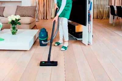 Sprzątanie trzypokojowego mieszkania